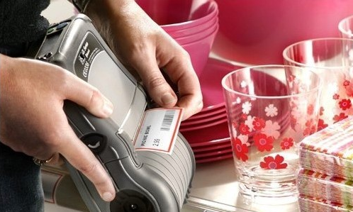 Профессиональная стикеровка готовой продукции (наклейка стикеров)